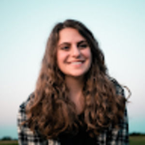 Meet your Posher, Becca